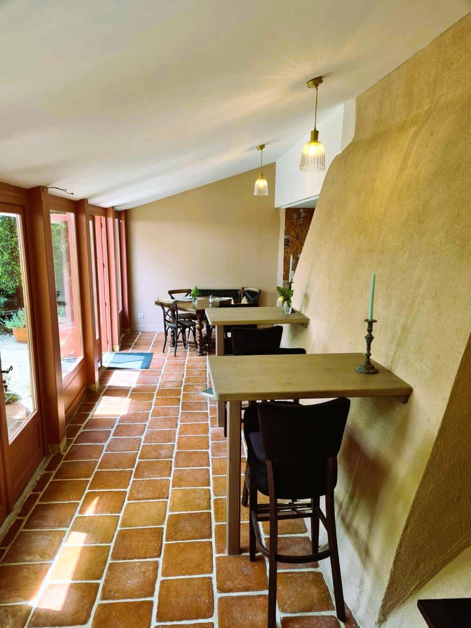 Logis Hotel Le Boudoir เบลเวส ภายนอก รูปภาพ
